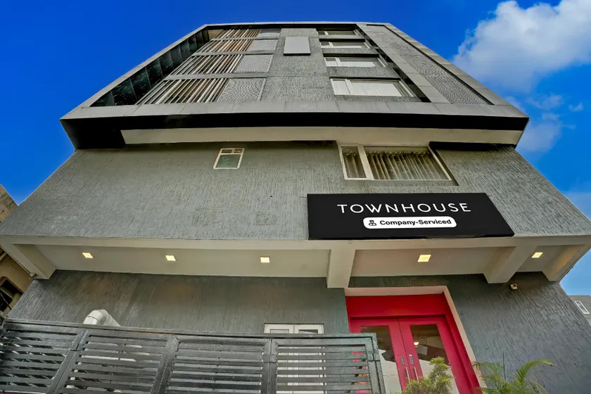 Townhouse Ulsoor Near Halasuru Metro Station - Image 1