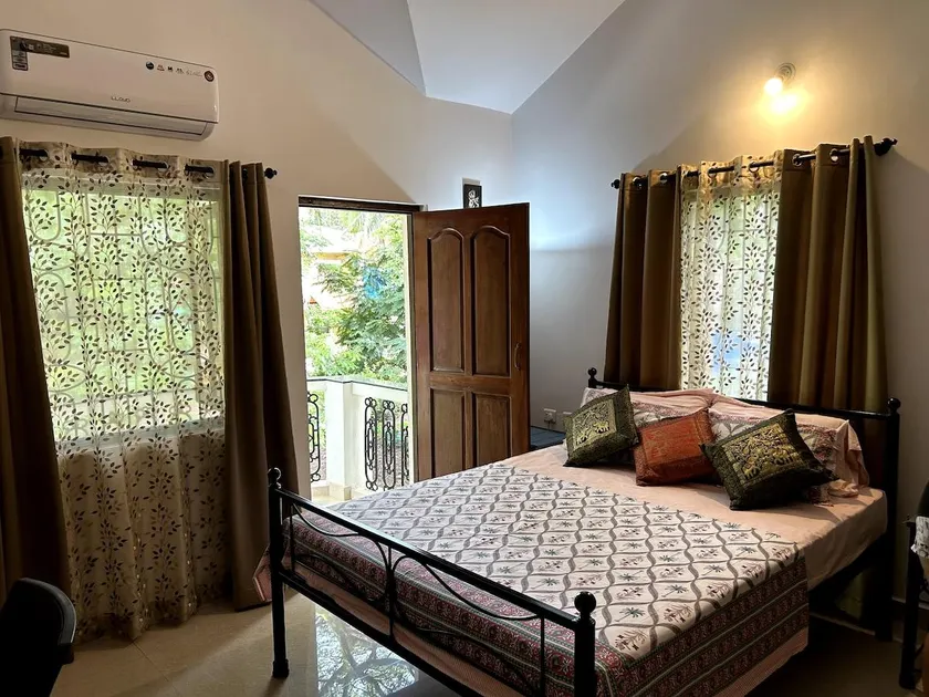 Room with private balcony in Betalbatim - Image 1