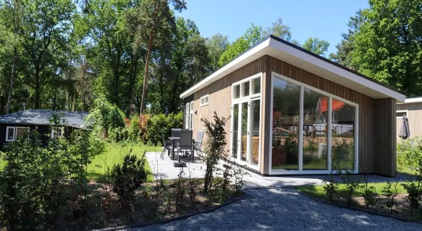 Stylish Hoenderloo Family Bungalow - Image 1