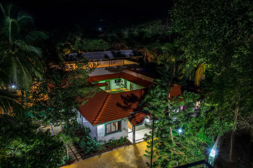 Sansare's Weekender Farm - Image 1