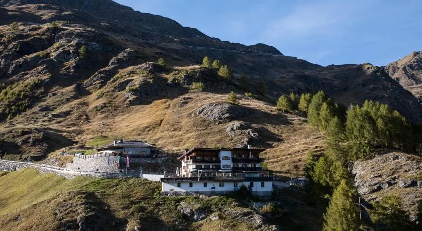 Hochfirst Hotel - Image 1