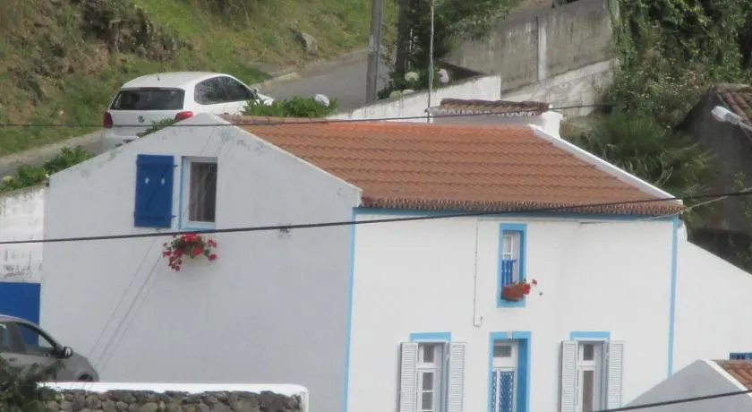 Ribeira da Praia House - Image 1