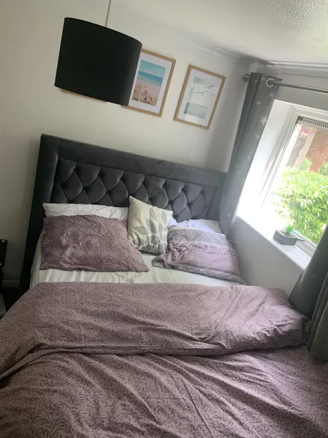 South Croydon Lovely room, London - Image 1