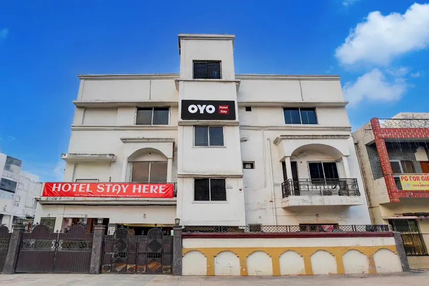 Hotel Stay Here - Image 1