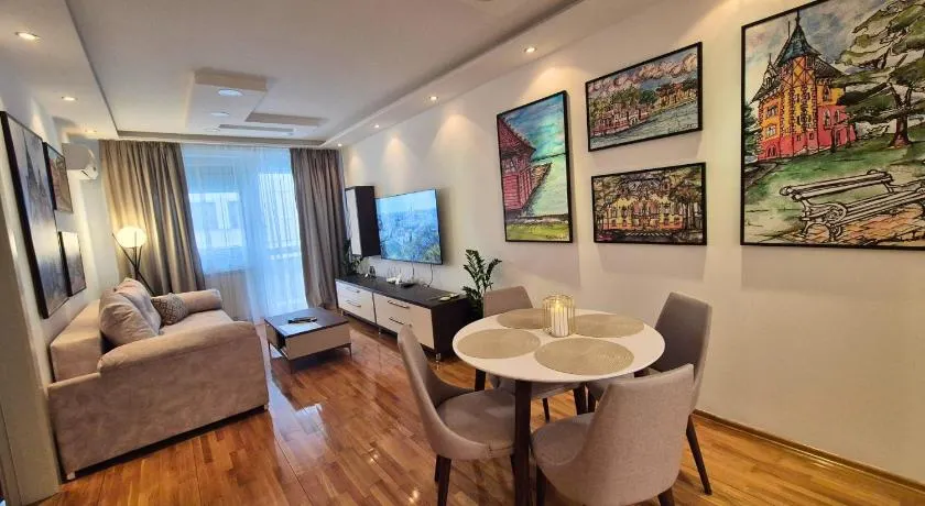 Su Inn apartman - Center with FREE private garage - Image 1