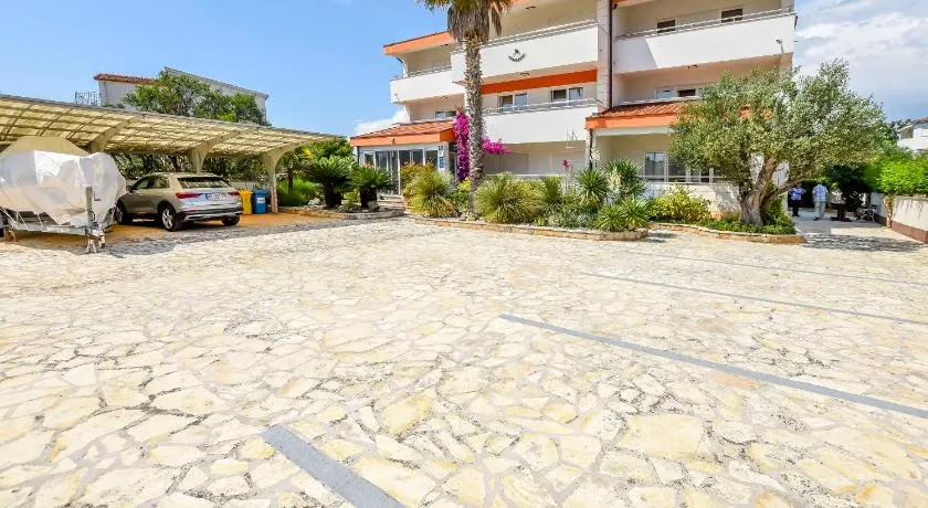 Apartments Aurel Suites - Image 1