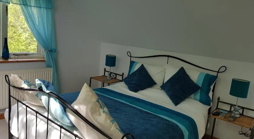 Meadow Oak Accommodation - Image 1