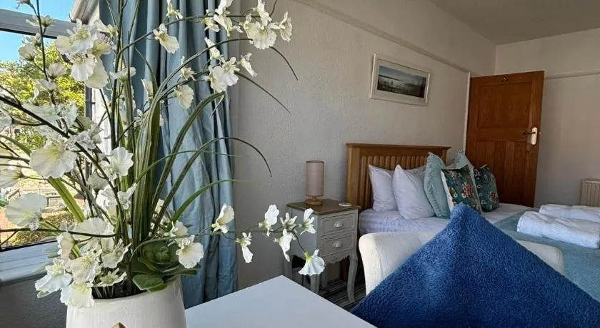 Rhos on sea home - Image 1