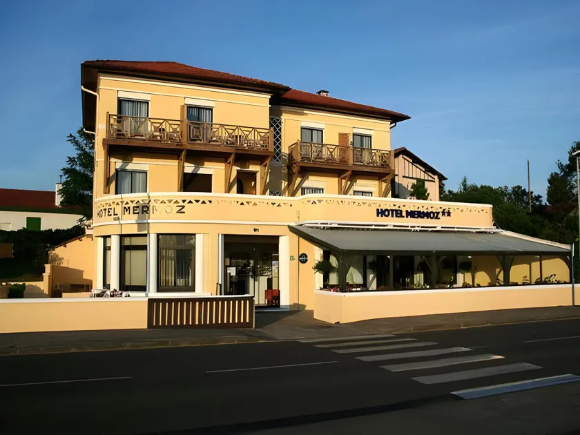 Single Fin Hotel & Lodge - Image 1
