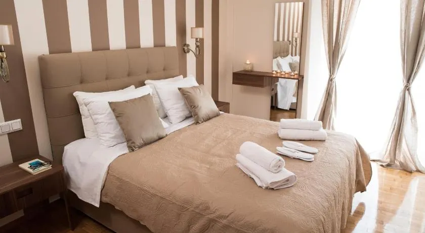 AT.thea ATHENS BOUTIQUE APARTMENTS - Image 1