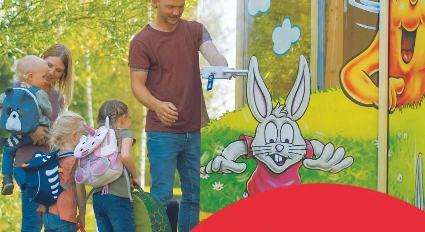 Ravensburger Spieleland Feriendorf - Image 1