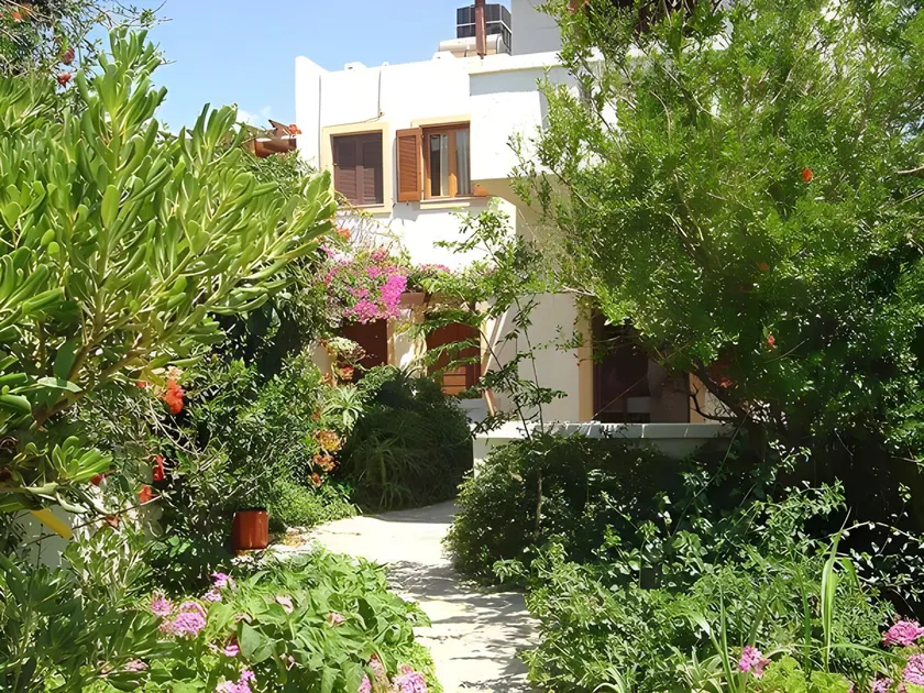 Akrotiri Apartments - Image 1