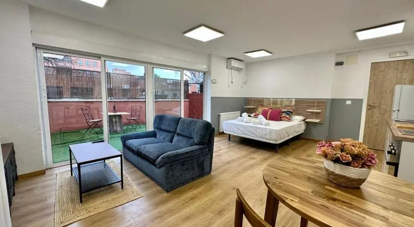 Fantástica casa con jardín - Image 1