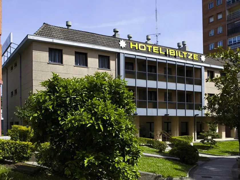 Hotel Ibiltze - Image 1
