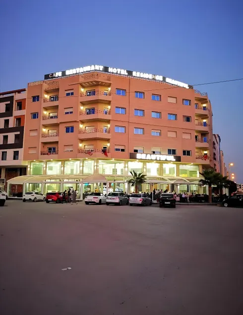 HOTEL BEAUTIFUL - Image 1