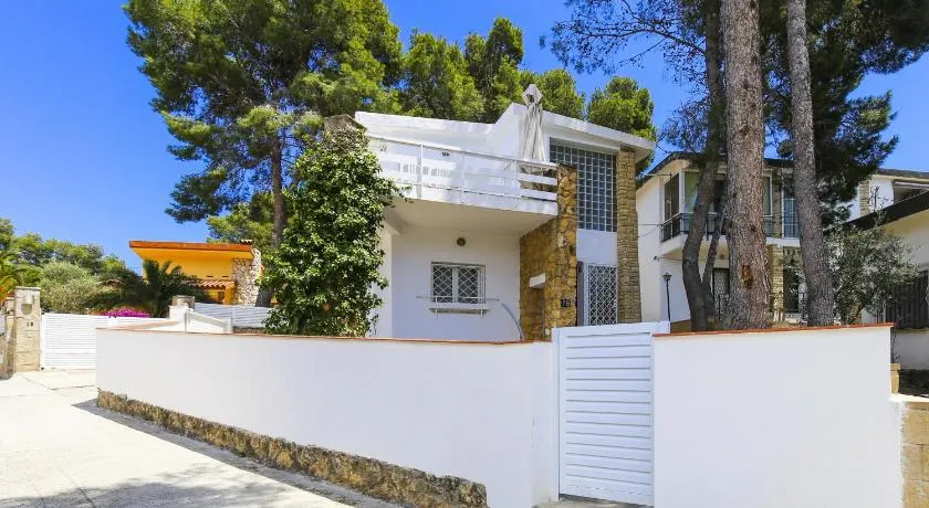 Casa CODOLAR - Image 1