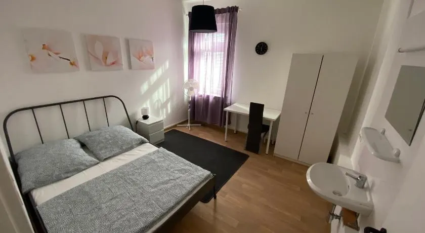 Hotel am Schloss - Image 1