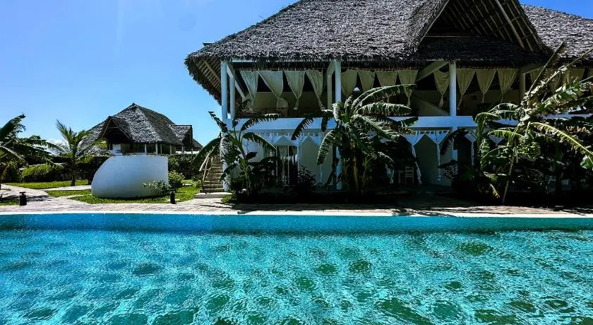Dream House - Image 1