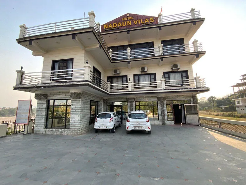 Hotel Nadaun Vilas - Image 1