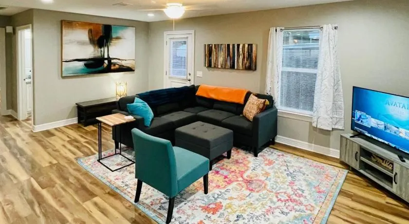 Combo Duplex Sleeps 8 4BR 4BA - Image 1