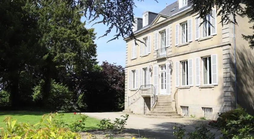 Les Deux Marguerite - Image 1
