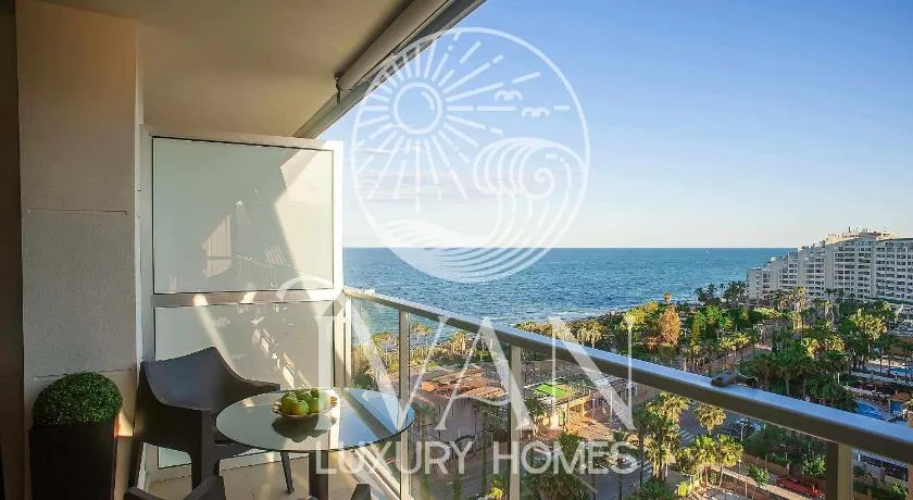 Casa Lucero Ivan Luxury Homes 6ªPlta Sur 1ªLinea - Image 1