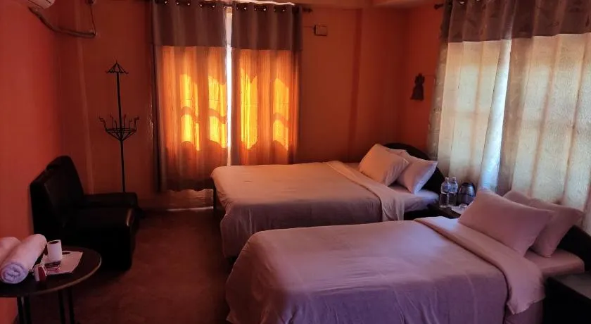 Hotel Vision - Image 1