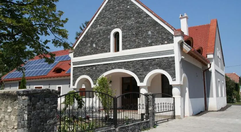 BASALTINA Panzió - Image 1