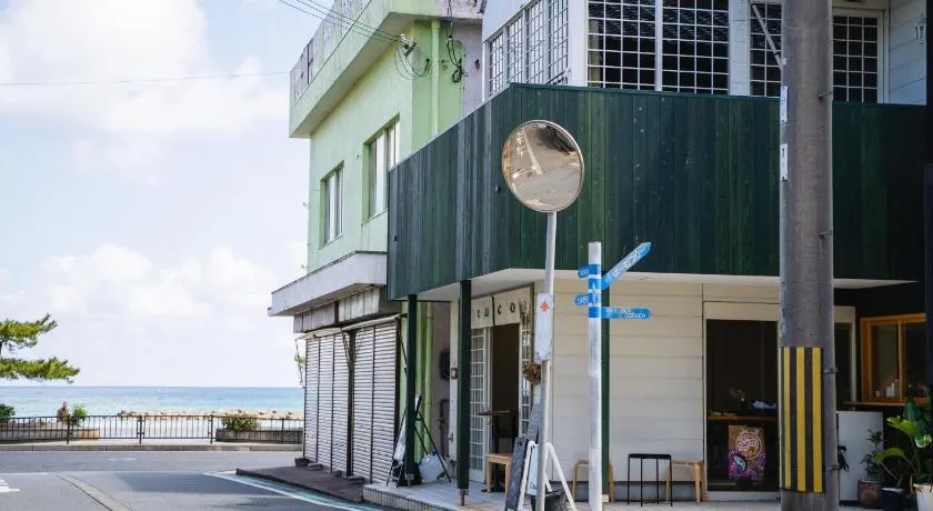 Coucou House Gra - Image 1