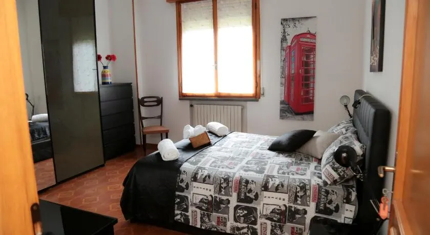 Guest House Via Emilia - Image 1