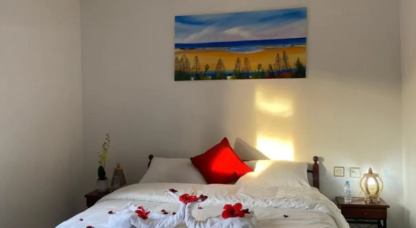 Latifa house - Image 1