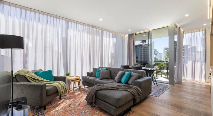 Lux Style Spacious 2 Bed 2 Bath Apt, Pool , Parking - Image 1