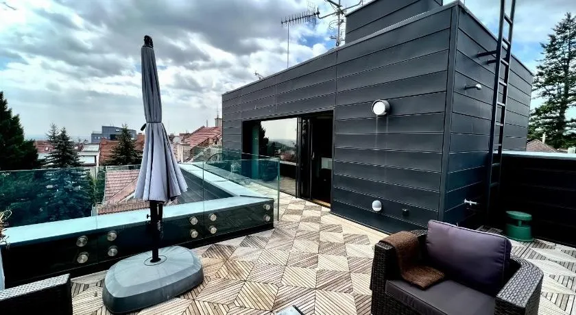 Apartmán se saunou a terasou s výhledem na Brno - Image 1