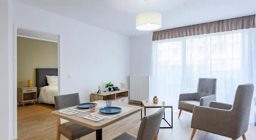 Elentine Nanterre Barbusse - Image 1