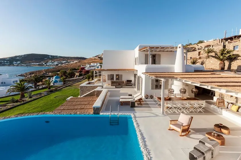 Amorous Luxury Villa - Image 1