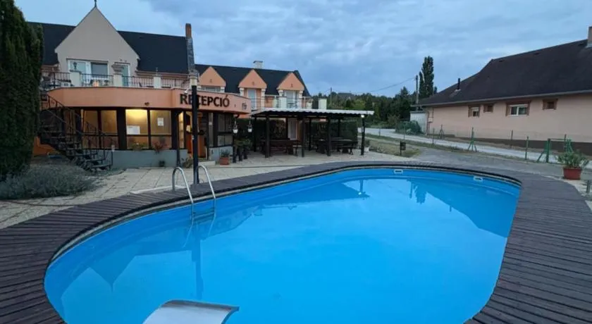 Keller Apartman - Image 1