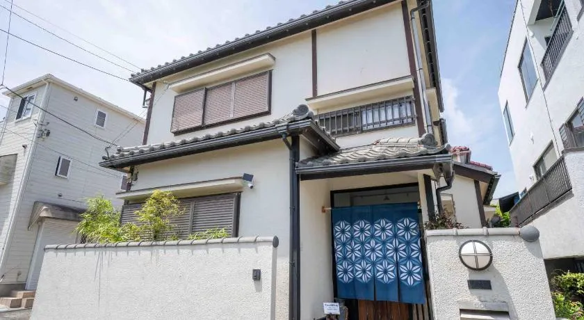 Beach & Stay 鎌倉長谷 暮らすように泊まる 長谷駅すぐ 海近の個室ゲストハウス - Image 1