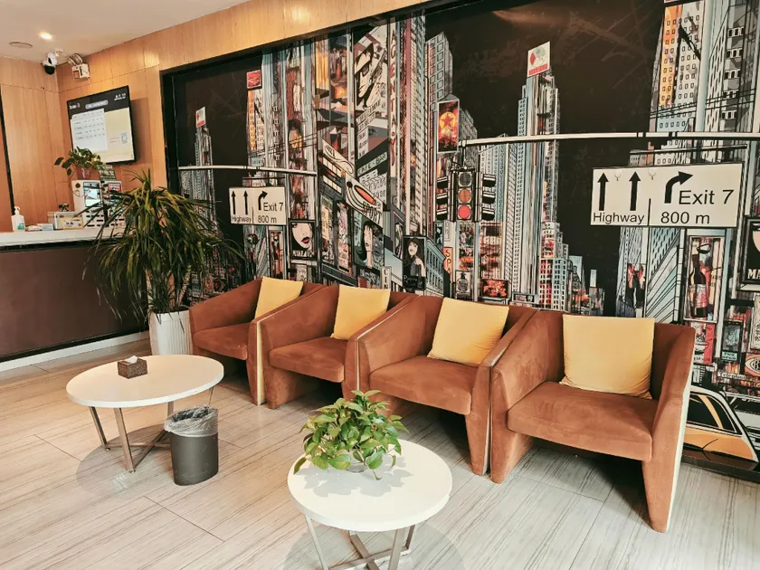 IU Hotel Taiyuan Changfeng West Street The Mixc - Image 1