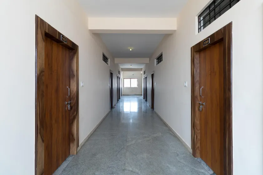 Hotel O Supriya Lodge - Image 1