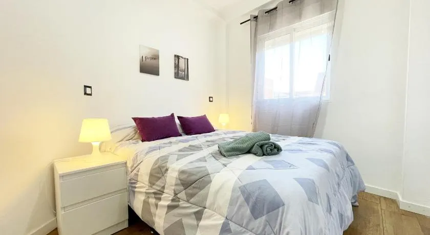 3Bedrooms Apartment Madrid - Image 1
