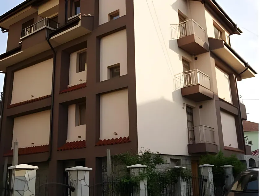 Kastela Guest House - Image 1