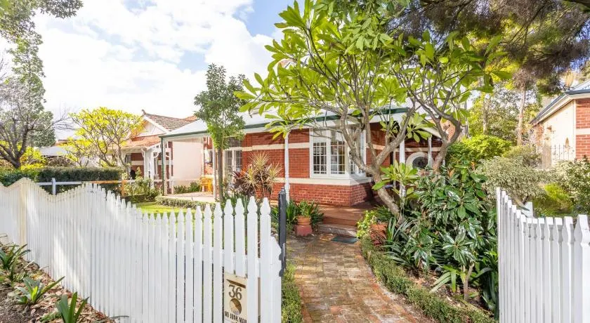 The Federation Cottage Executive Escapes - Image 1