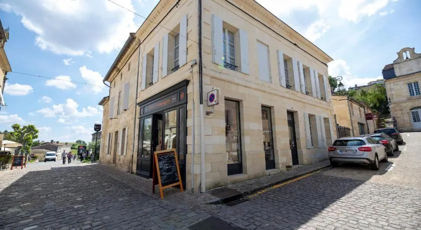 Le 25, appartement moderne au cœur de Saint-Emilion - Image 1