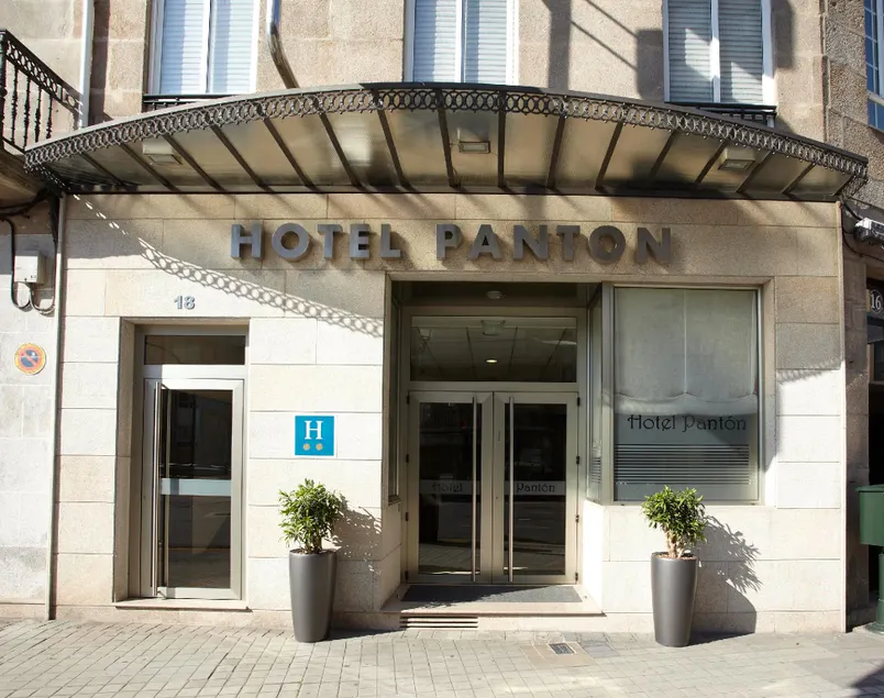 Hotel Pantón - Image 1