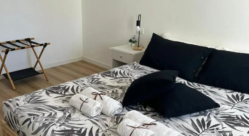 Near Airport Malpensa Pvt Room with Pvt Bath Check-in 24h - Image 1