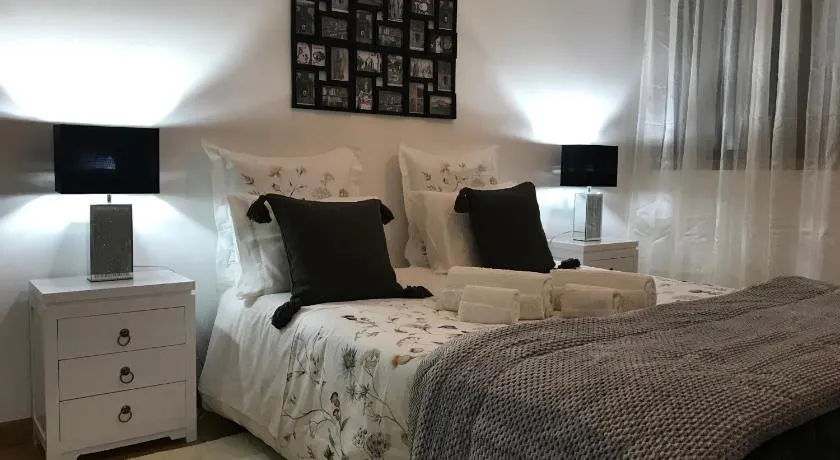 Miguel Torga Apartments - Image 1