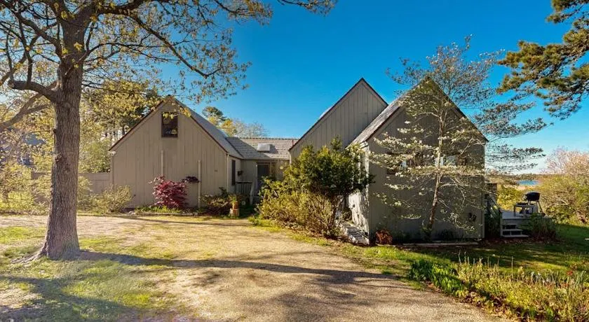 Soundmeadow House - Image 1