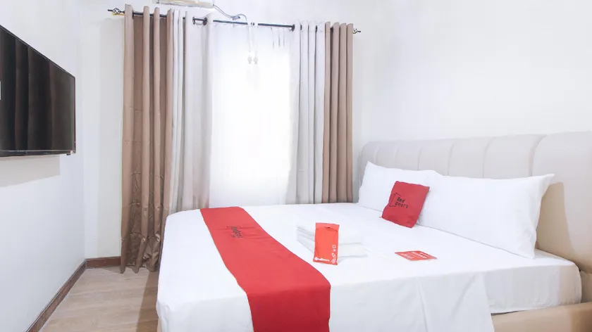 RedDoorz Plus @ Cuarto Verde Staycation - Image 1