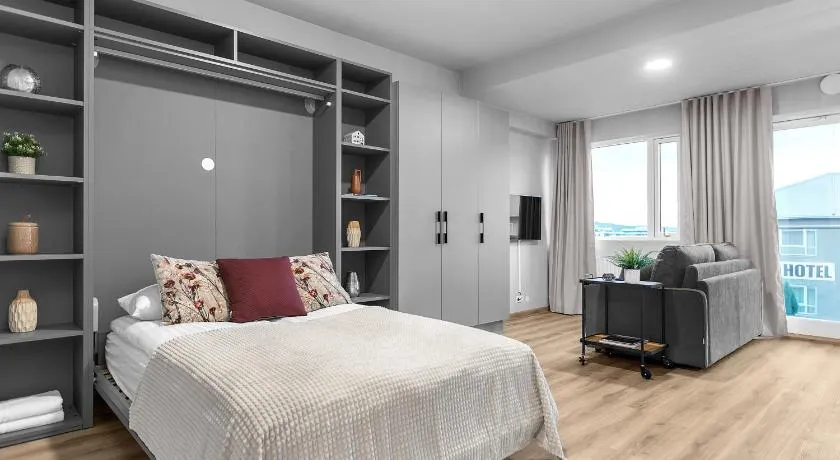 B 18-20 Apartments - Image 1