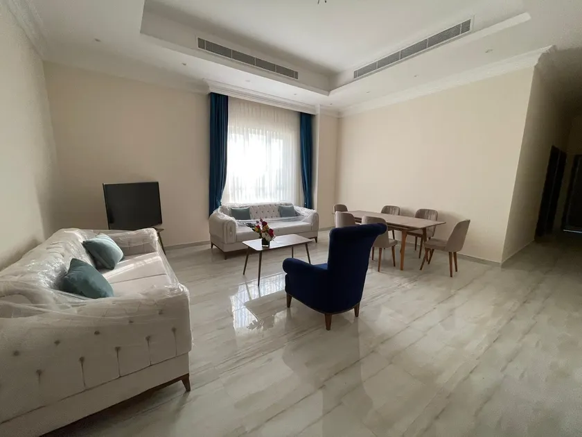 Nicely furnished 3 Bedroom Villa Apartment - Image 1